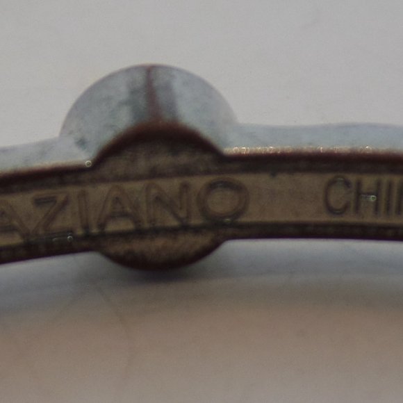 Graziano (Stamped) Silvertone Bangle Bracelet 7" Wrist or Smaller 4 Stations - Picture 3 of 10